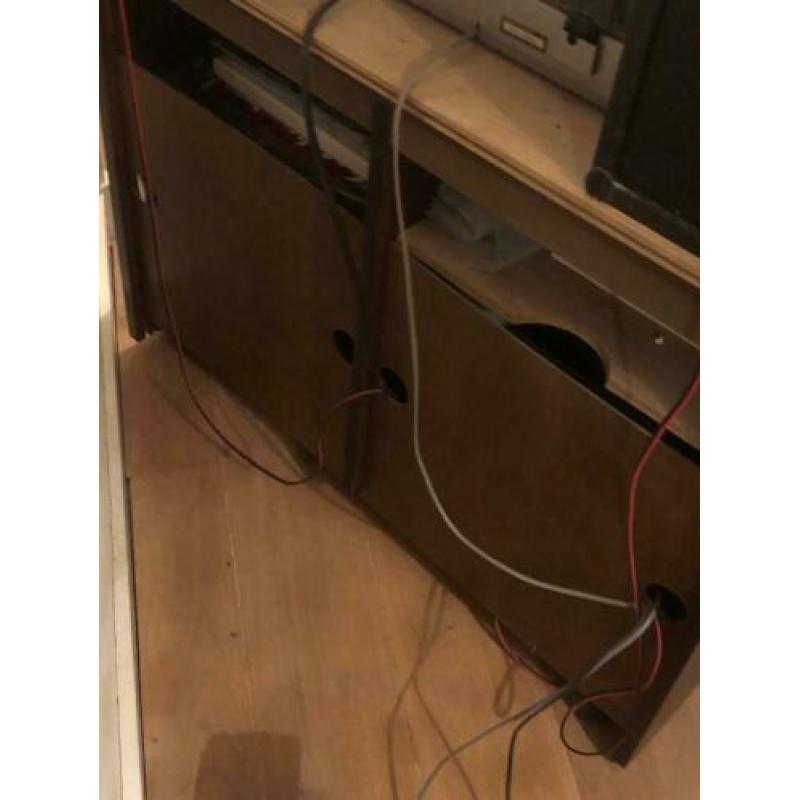 Lage Kast op wielen, met rolluiken - hout