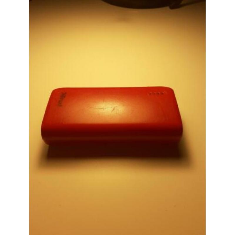 Trust powerbank 4.400 mAh met lampje
