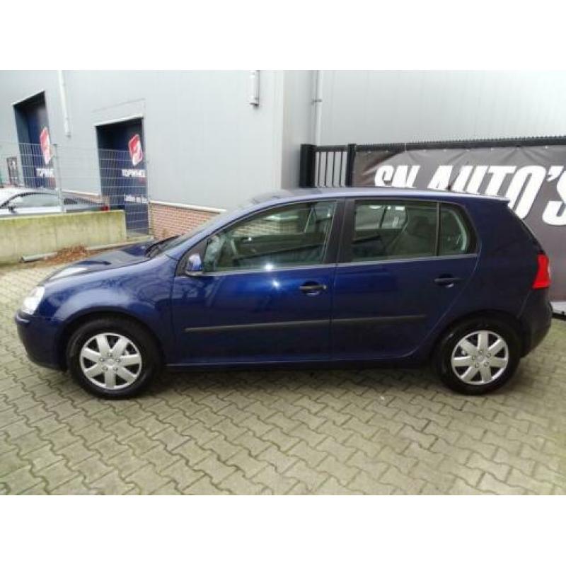 Volkswagen Golf 1.6 Trendline