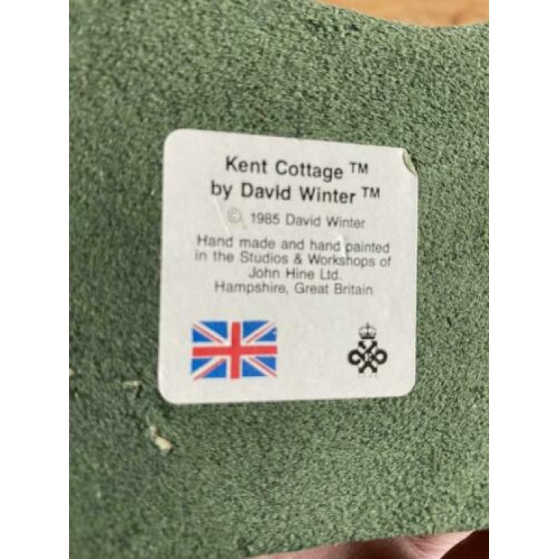 4 originele handgemaakte/geschilderde David Winter huisjes