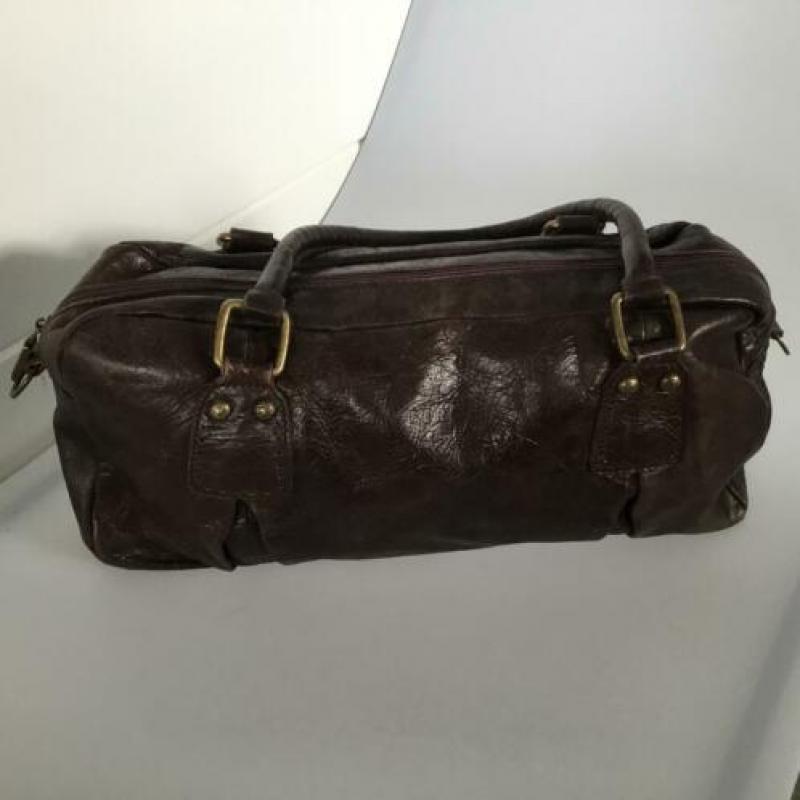 Yoli Ferchi leren donkerpaars schoudertas mooi model