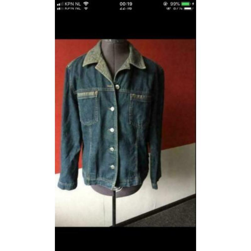 Soepel spijkerjasje blauw van Dutch Jeans maat 42. ZGAN