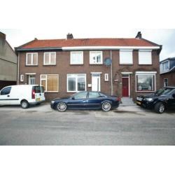 Te Koop Recent gerenoveerde dijkwoning Sliedrecht
