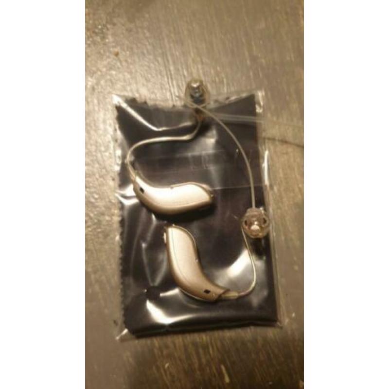 2x Oticon Ria2 Pro hoortoestellen complete met gereedschap