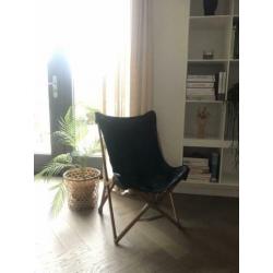 Vlinder stoel in zwart leer