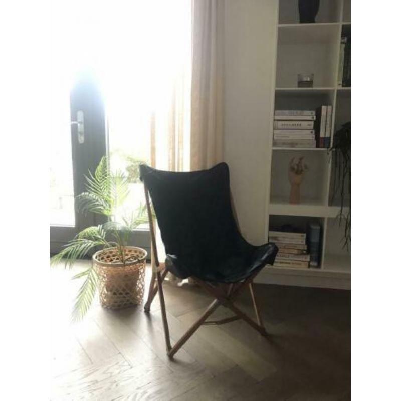 Vlinder stoel in zwart leer