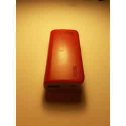 Trust powerbank 4.400 mAh met lampje