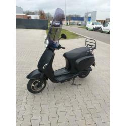 ??Vespa look snorscooter blauw kenteken met GARANTIE !!!