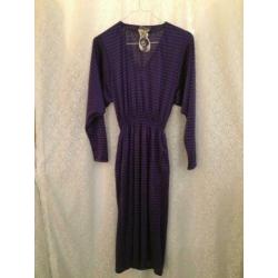 Vintage / Gala - feestkleding / Paarse jurk met zilverdraad