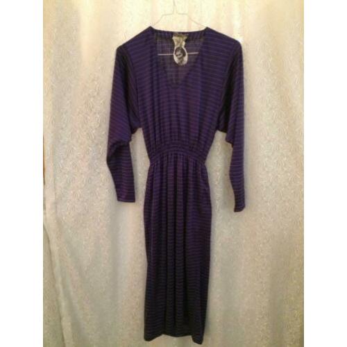 Vintage / Gala - feestkleding / Paarse jurk met zilverdraad