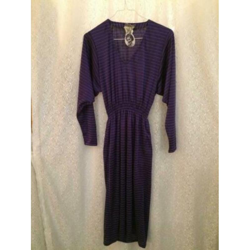 Vintage / Gala - feestkleding / Paarse jurk met zilverdraad