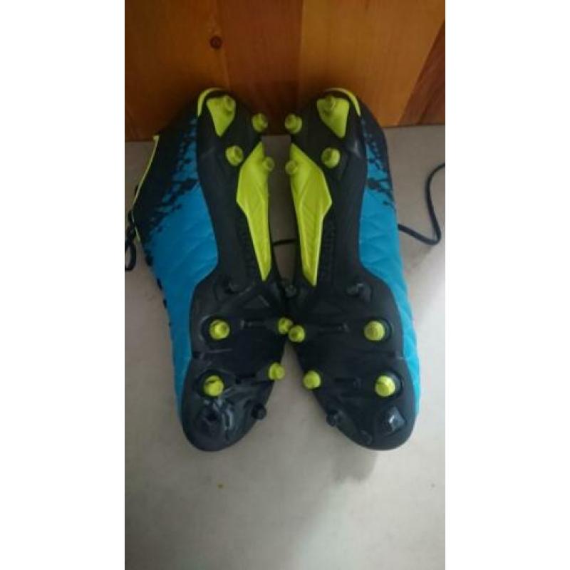 Gebruikte voetbal spullen te koop