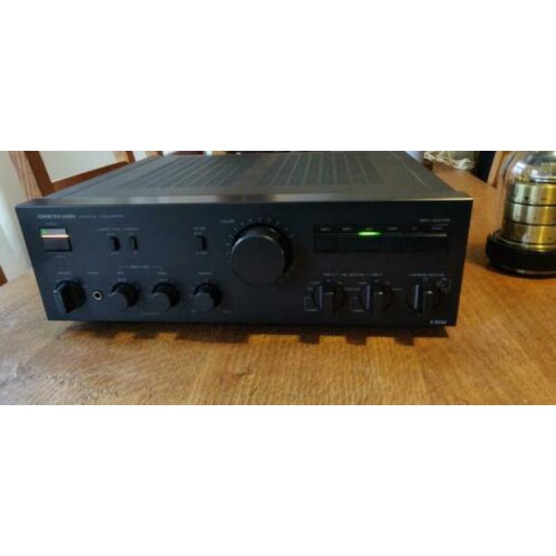 Onkyo a-8250 versterker