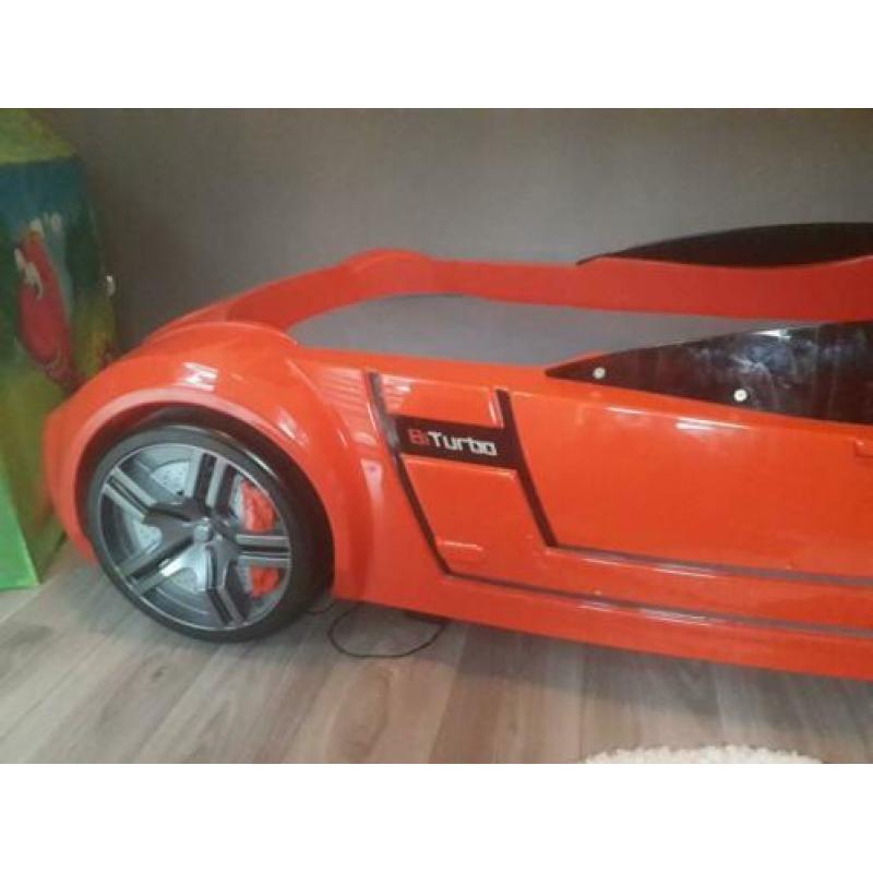 Sportauto bed met licht en geluid