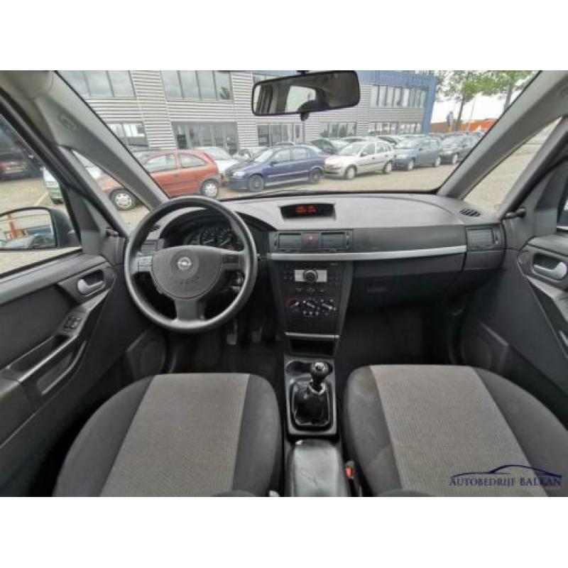 Opel Meriva 1.6-16V Essentia
