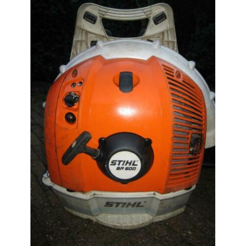 Stihl BR600 Bladblazer Ruggedragen Benzine 4-MIX