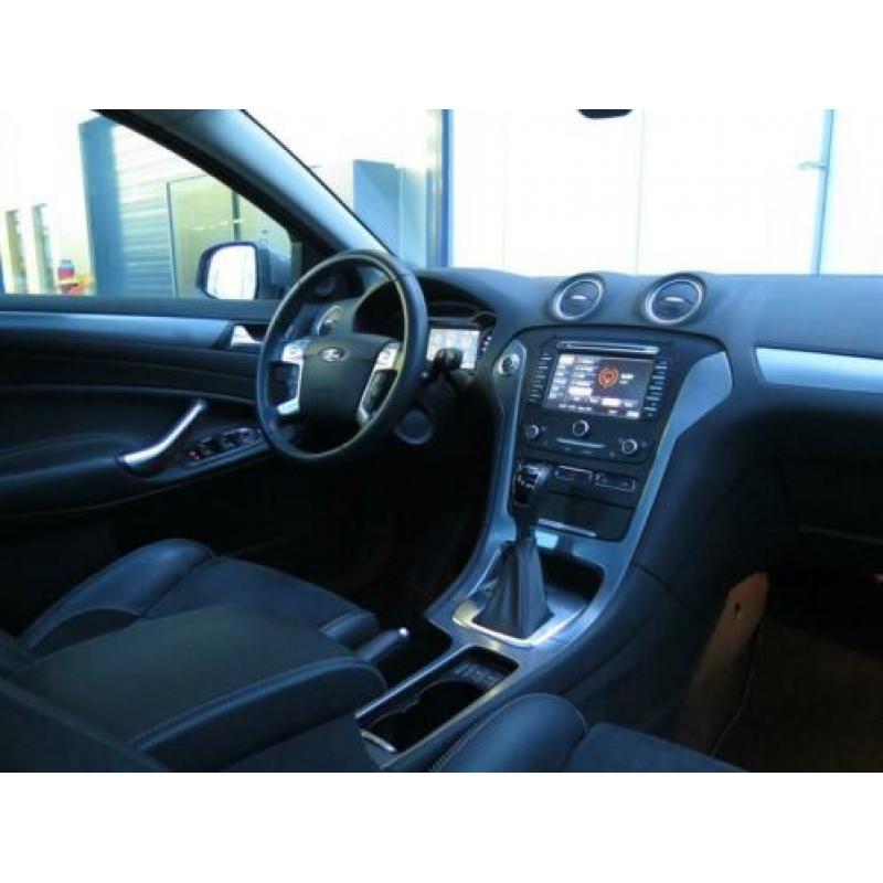 Ford Mondeo 2.0 EcoBoost Platinum Aut. 203 PK | NAVI | XENON