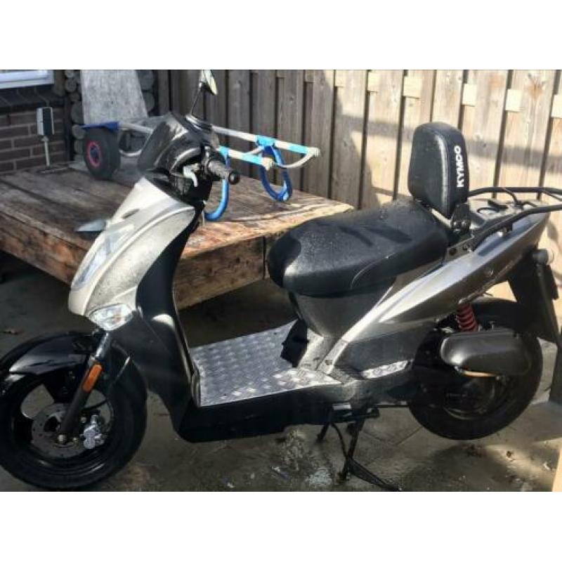Kymco agility50. 5500 op de teller!