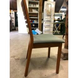 Deens design eetkamerstoel merk Pevi
