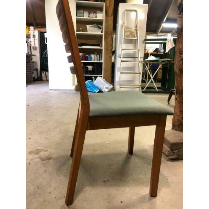 Deens design eetkamerstoel merk Pevi