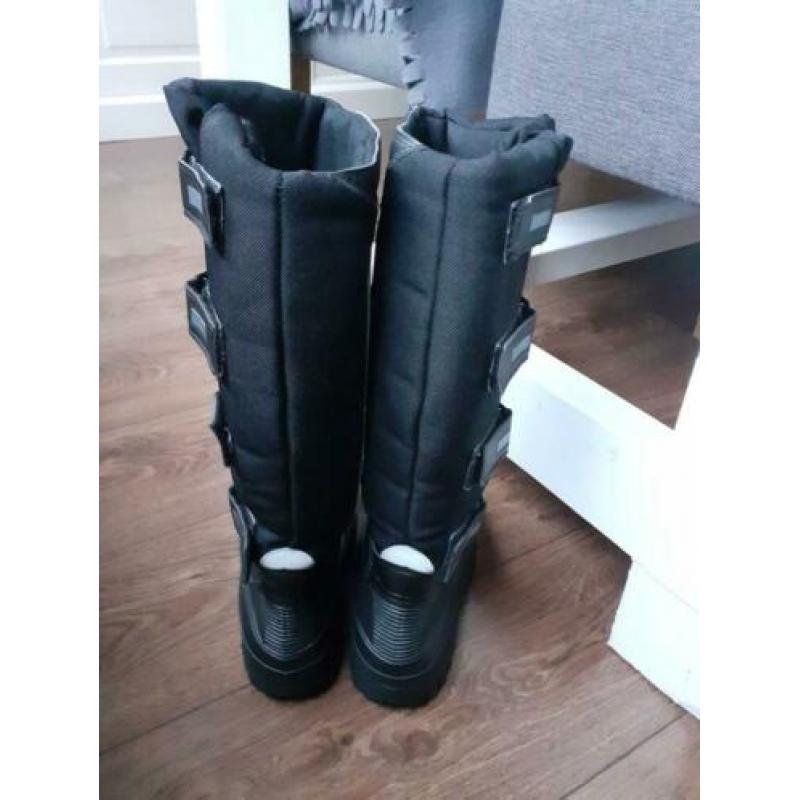 Warme boots maat 37