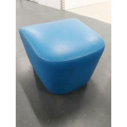 Leolux Parabolica fauteuil incl. Hocker
