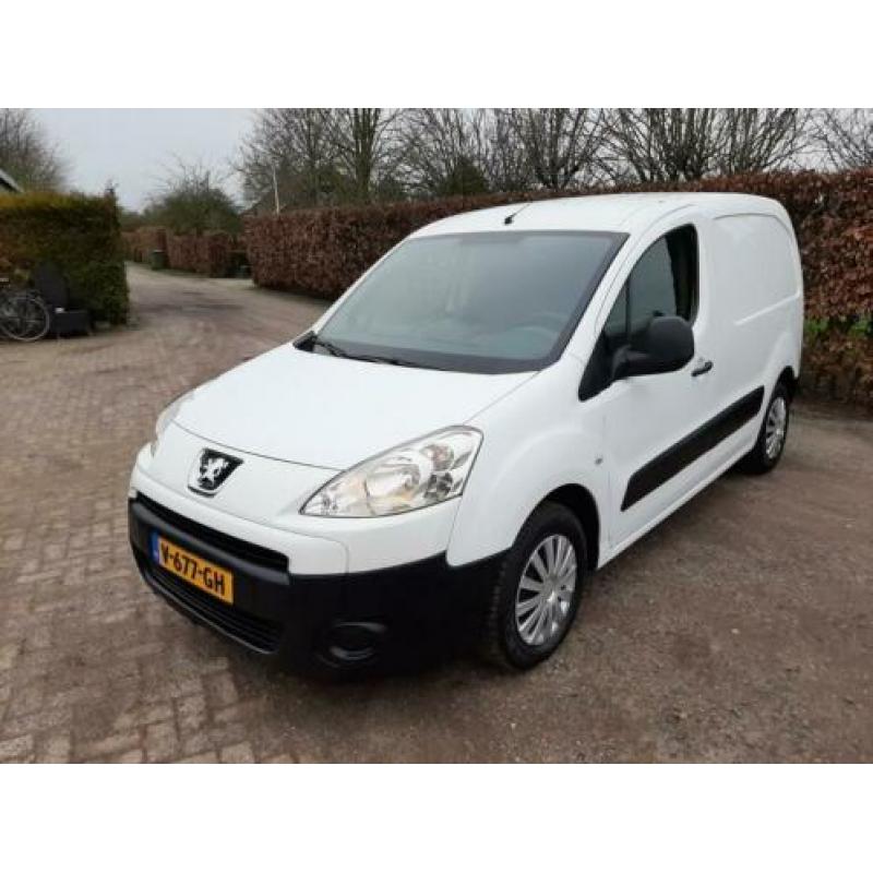 Peugeot Partner grijs kenteken benzine! Berlingo caddy
