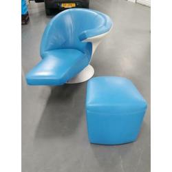 Leolux Parabolica fauteuil incl. Hocker