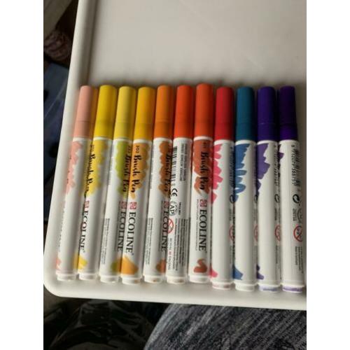 Brushpens (ecoline, tombow, zig)