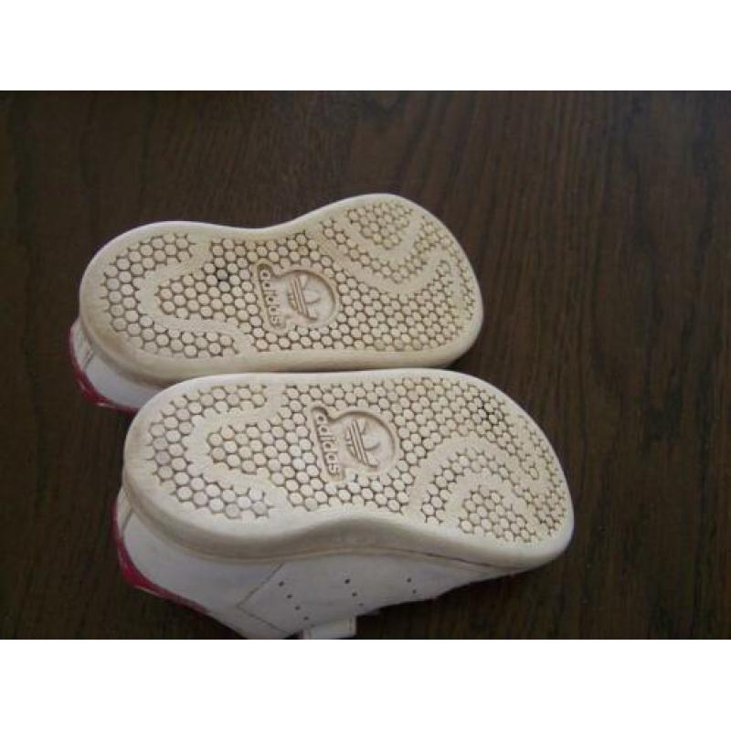 mooie sneakers / schoentjes van Adidas maat 21