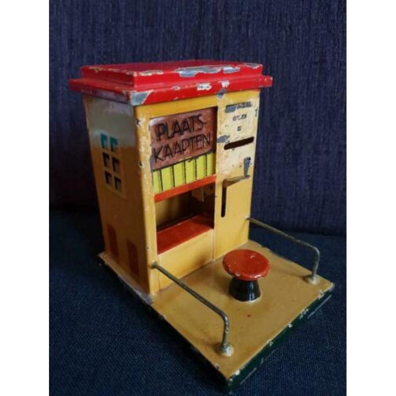 Kaartjes loket spoor 0, Kibri