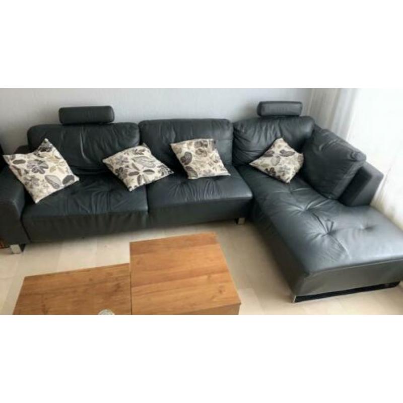 Lederen bank met chaise longue