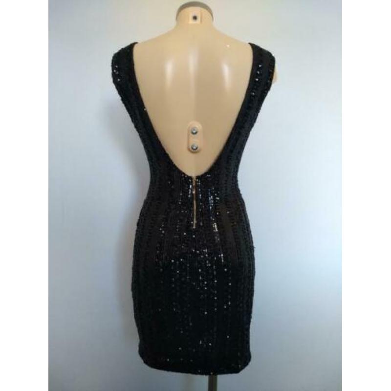 Chique Jurk met open diepe v-rug Mt. 40 ZGAN!