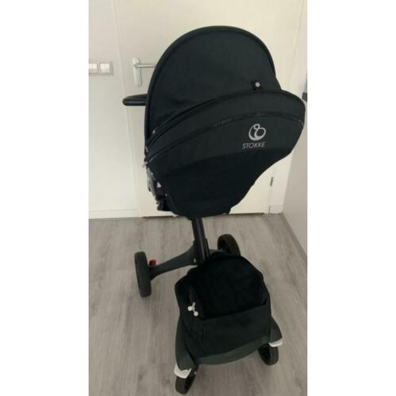 Stokke Xplory V5 Black zgan / zwart leren handvat / Compleet