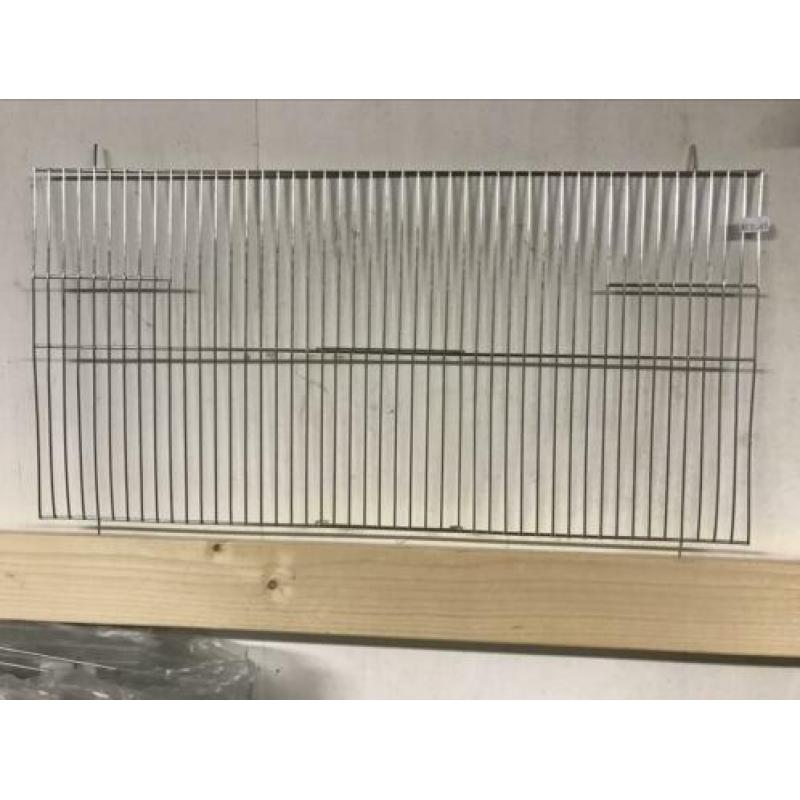 Te koop 800 losse voorfronten voor broedkooien