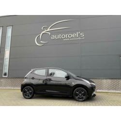 Toyota Aygo 1.0 VVT-i x-play / Navigatie / Achteruitrijcamer