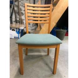 Deens design eetkamerstoel merk Pevi