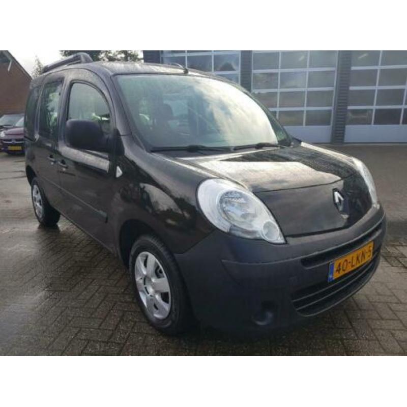 Renault Kangoo Family 1.6 Authentique VERKEERD IN NIEUWSTAAT