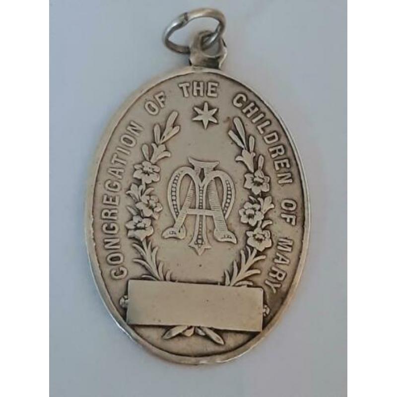 vintage hanger Penin Poncet verzilverd monstra te esse matre