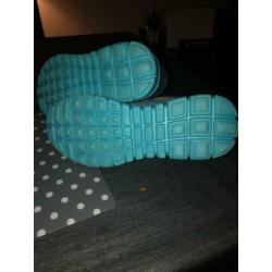 Nog nieuwe sportschoenen maat 41