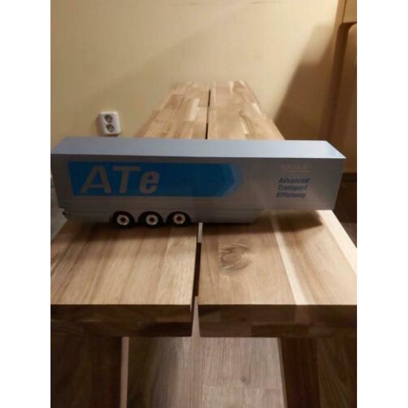 Daf ate trailer van wsi 1/50