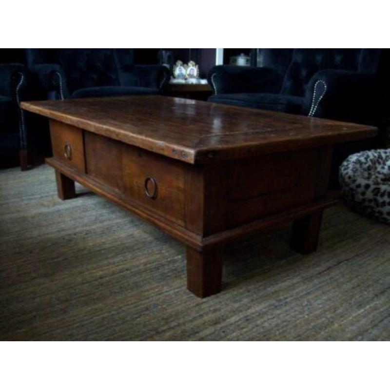 Massieve salontafel