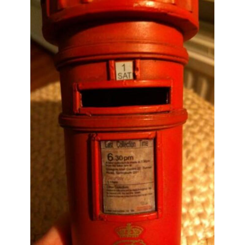 Engelse brievenbus spaarpot