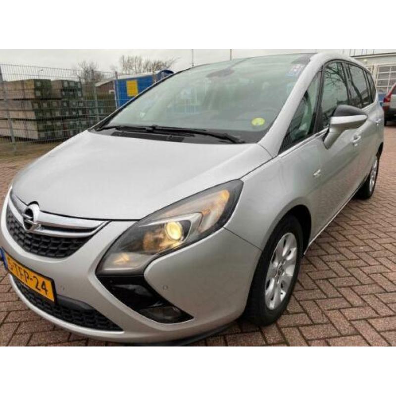 Opel Zafira Tourer 1.6 CDTI Business+