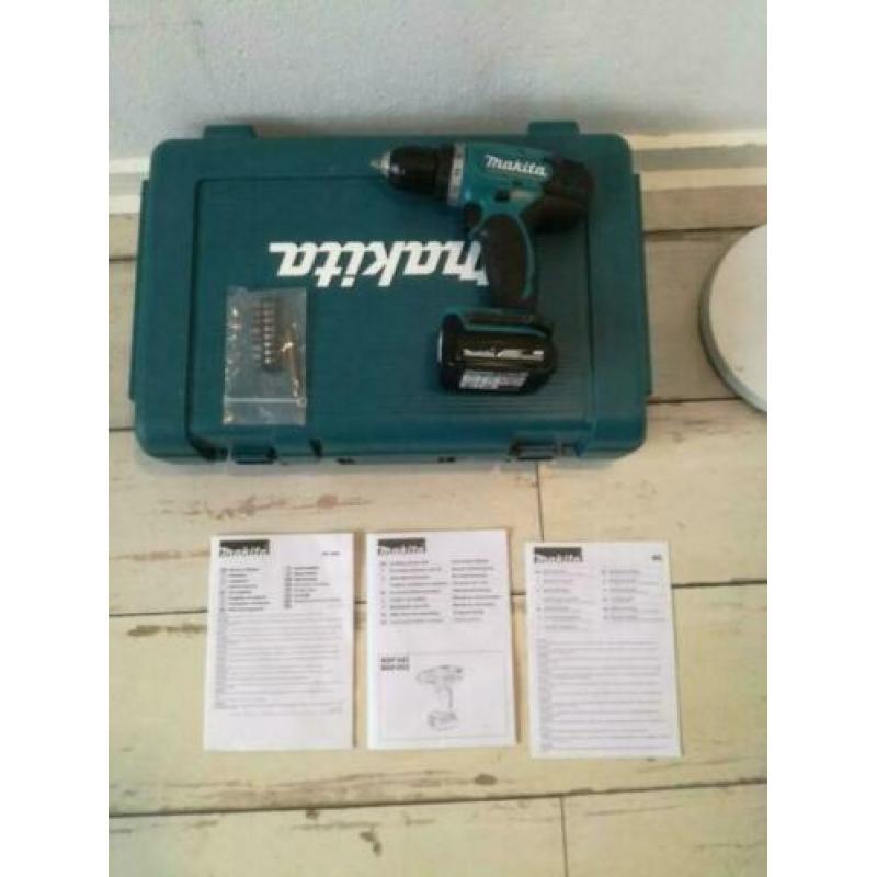 Makita BDF343 schroefmachine 14,4Volt werkt perfect.