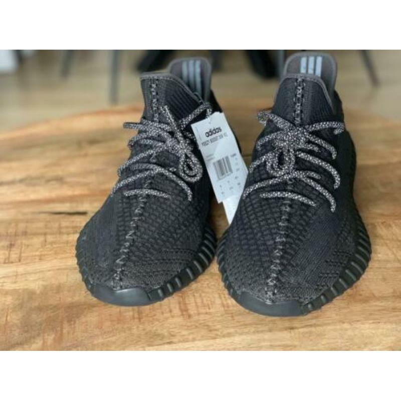 Adidas YEEZY Boost 350 V2 Black