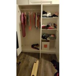 Witte Ikea Dombas 3 deurs kledingkast