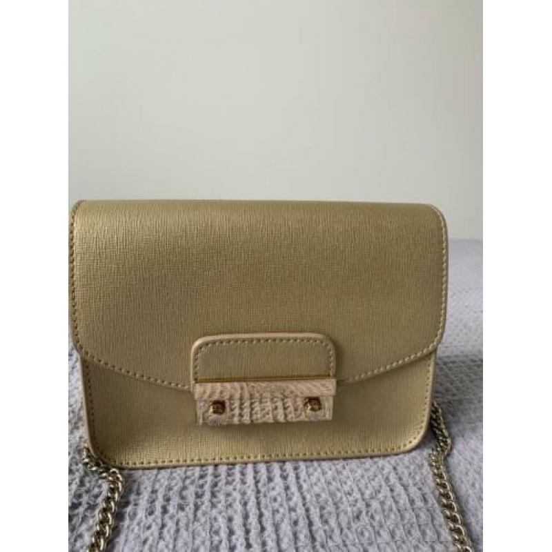 Furla tas