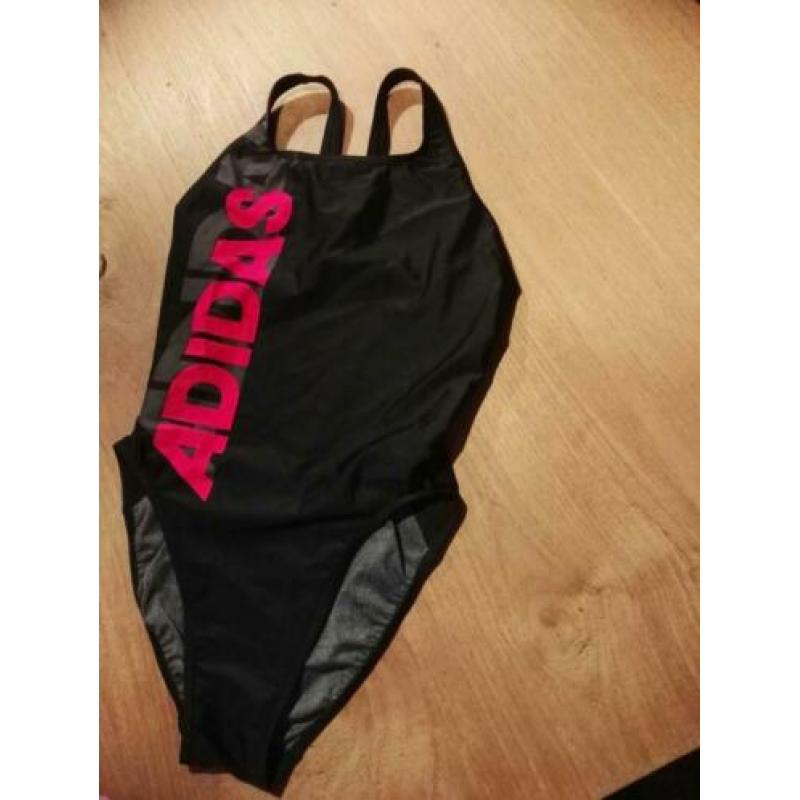 Adidas mooie nieuwe badpak maat S €15