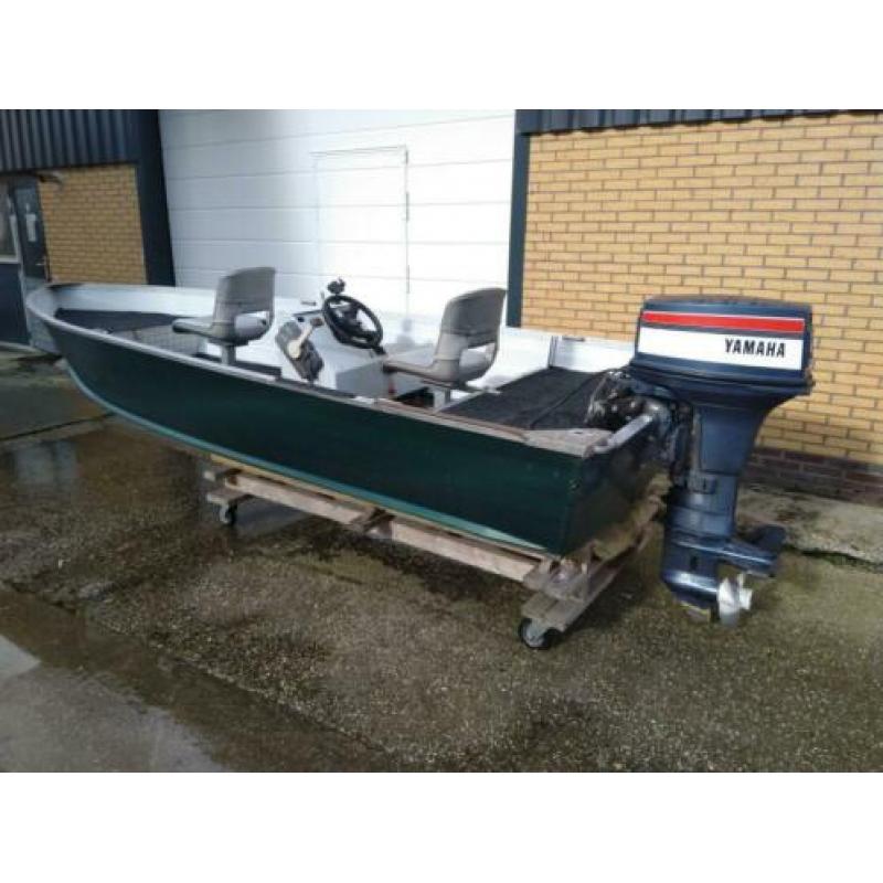 Quicksilver 450 DLX eventueel met Yamaha 40 pk